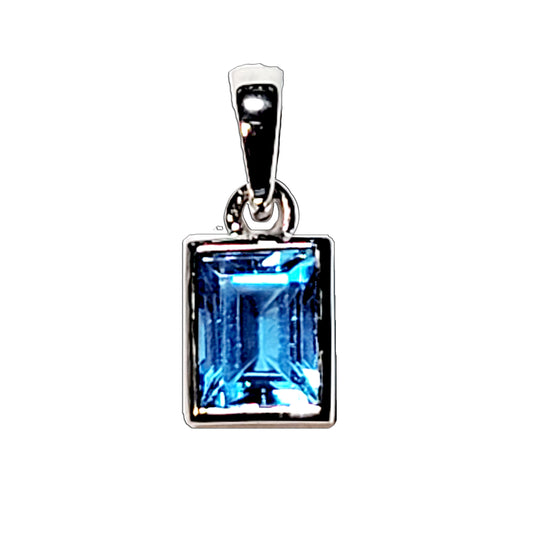 Sterling Silver Pendant Swiss Blue Topaz  IGP-1149