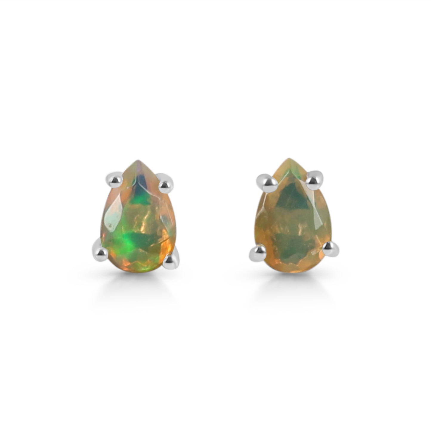 Sterling Silver Earrings Opal  IGE-1174